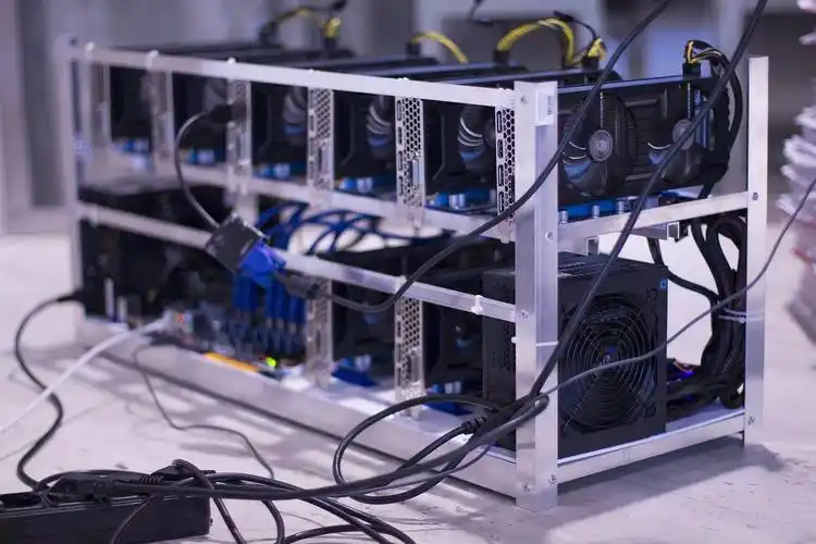 Efficient Mining Farm Facilities